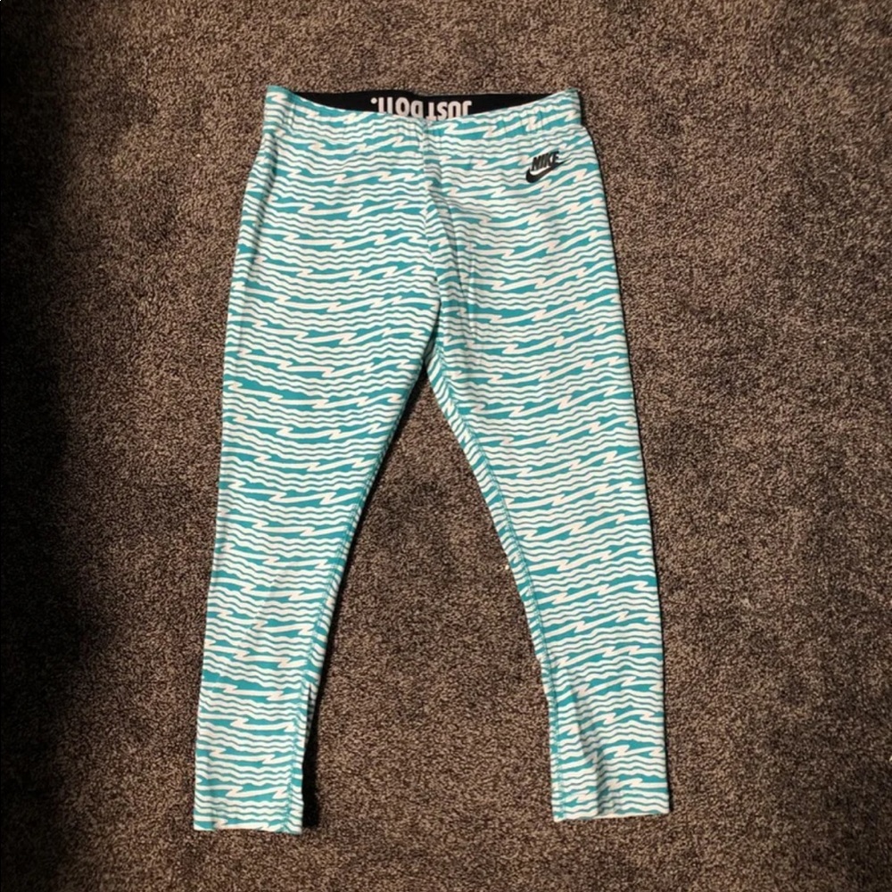 Cropped Nike leggings